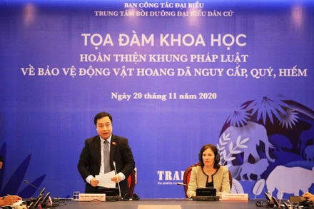 Tọa đàm khoa học “Hoàn thiện khung pháp luật về bảo vệ động vật hoang dã nguy cấp, quý, hiếm”.