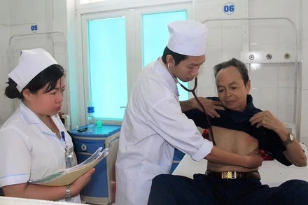 Nguồn nhân lực chất lượng cao từ chính sách thu hút đã góp phần nâng cao chất lượng, đáp ứng được nhu cầu khám, chữa bệnh cho nhân dân ngay từ cơ sở.