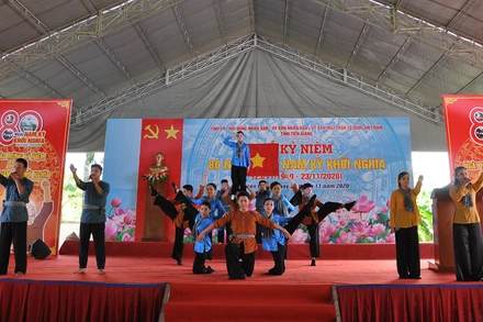 Chương trình văn nghệ chào mừng 80 năm Ngày Nam Kỳ Khởi Nghĩa.