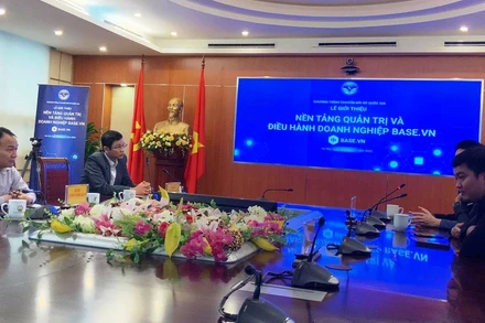 Lễ giới thiệu “Nền tảng quản trị doanh nghiệp toàn diện Base.vn”.