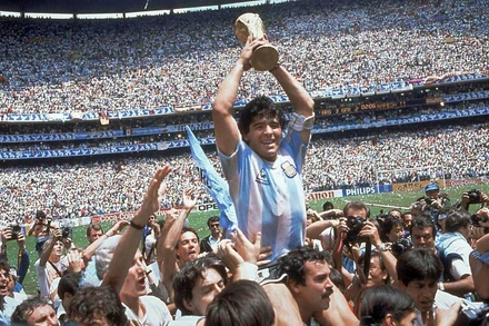 Khoảnh khắc vinh quanh tột đỉnh của Maradona khi vô địch World Cup 1986.