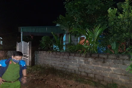 Công tác đi dân đến nơi an toàn kết thúc lúc 21 giờ ngày 31-10.