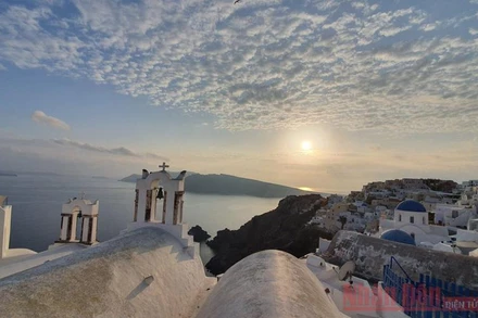 Santorini không hổ danh là "thiên đường nơi hạ giới".