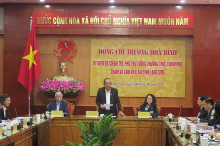 Phó Thủ tướng Thường trực Chính phủ, Trương Hòa Bình, làm việc với lãnh đạo tỉnh Lạng Sơn.