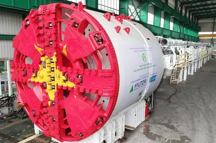 Máy đào hầm tuyến đường sắt đô thị số 3, đoạn Nhổn – Ga Hà Nội đã về Việt Nam. (Ảnh: MRB)
