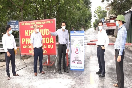 Ba xã của huyện Vĩnh Bảo đang thực hiện giãn cách theo Chỉ thị 16 sẽ chuyển sang thực hiện giãn cách xã hội theo Chỉ thị 15 của Thủ tướng Chính phủ từ sáng 10/7.