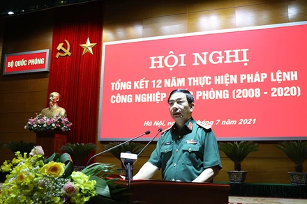 Đại tướng Phan Văn Giang phát biểu ý kiến tại hội nghị. 
