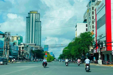 TP Cần Thơ ngày đầu giãn cách theo Chỉ thị 16 ở 2 quận trung tâm