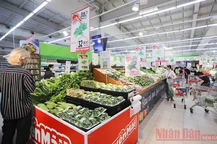 Hà Nội: Siêu thị, chợ dân sinh đầy ắp thực phẩm