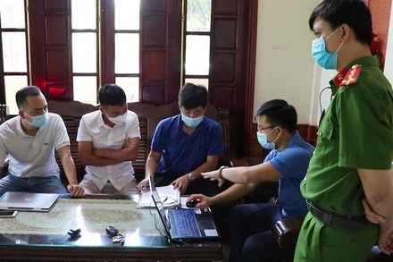 Công an Quảng Bình làm rõ đường dây cá độ bóng đá 
