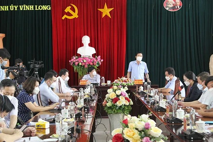 Hình ảnh buổi làm việc chiều 31/7. 