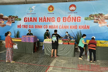 “Gian hàng 0 đồng” giúp người nghèo