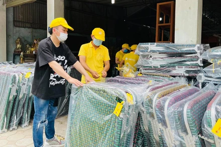 Ca sĩ Tùng Dương kêu gọi hơn 3 tỷ đồng ủng hộ TP Hồ Chí Minh