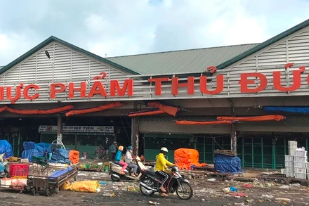 Chợ đầu mối nông sản – thực phẩm Thủ Đức bắt đầu tạm ngừng hoạt động từ 8 giờ sáng 7/7.
