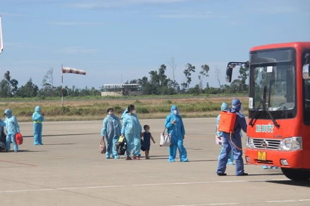 Thừa Thiên Huế ưu tiên đón người lớn tuổi, người có bệnh về để điều trị, phụ nữ có thai và con nhỏ, người dễ bị tổn thương do dịch bệnh về quê tránh dịch bệnh.