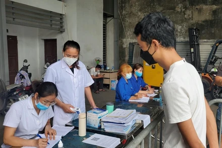 Nhiều trường hợp tài xế có yếu tố dịch tễ đã bị yêu cầu quay đầu xe khi qua 22 chốt kiểm dịch của Hà Nội.