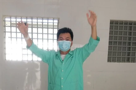 Bệnh nhân Đặng Minh T là một trong hai bệnh nhân mắc Covid-19 chuyển biến nặng được Bệnh viện đa khoa Long An điều trị thành công.