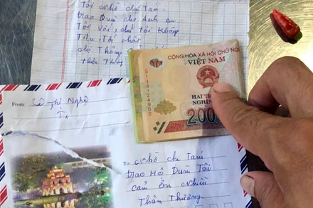 Món quà cụ Nghệ gửi tặng lực lượng tuyến đầu chống dịch. 