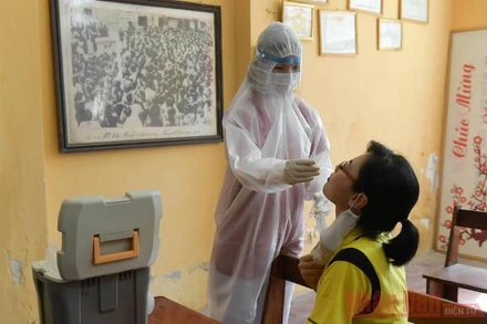 Hình ảnh diễn tập tình huống tại điểm thi của Kỳ thi tốt nghiệp THPT 2021. Ảnh: HÀ NAM