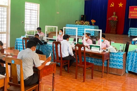 Ngân hàng chính sách xã hội tỉnh Quảng Ngãi triển khai Nghị quyết số 68_NQ-CP và Quyết định số 23_2021QĐ-TTg.