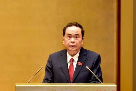 Phó Chủ tịch thường trực Quốc hội Trần Thanh Mẫn trình bày báo cáo tại phiên khai mạc. Ảnh: LÂM HIỂN