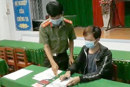 Cơ quan chức năng làm việc với N.V.N.