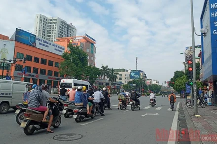 Hà Nội trong ngày đầu giãn cách xã hội