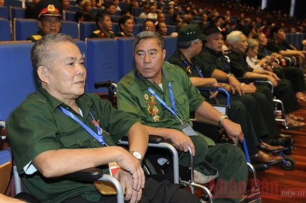 Các đại biểu tại “Gặp mặt tuyên dương thương binh nặng tiêu biểu toàn quốc năm 2019” (Ảnh: Đăng Khoa).