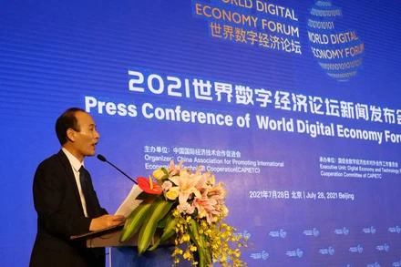 Họp báo Diễn đàn kinh tế thế giới 2021, ngày 28/7 tại Bắc Kinh. (Ảnh: Vi Sa)