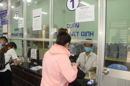 Tiếp nhận trực tiếp hồ sơ Bảo hiểm thất nghiệp của người lao động thời điểm trước khi dịch bùng phát.