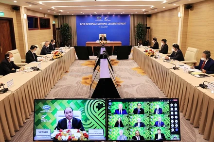 Chủ tịch nước Nguyễn Xuân Phúc tham dự Cuộc họp không chính thức của các nhà lãnh đạo APEC. (Ảnh: Bộ Ngoại giao)