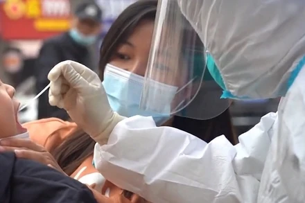 Thị trấn Tỷ Cáo ngay lập tức đã tiến hành xét nghiệm axit nucleic toàn bộ cư dân. (Nguồn: baidu) 