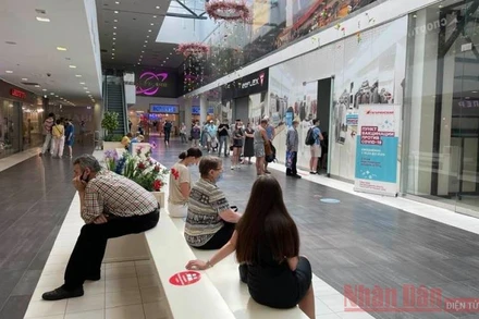 Người Nga đã tích cực đi tiêm vaccine phòng Covid-19 hơn trước (Ảnh: Quế Anh)