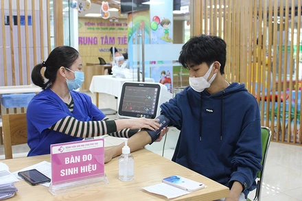 Tiêm vaccine phòng Covid-19 cho trẻ em trên địa bàn thành phố Việt Trì, tỉnh Phú Thọ.