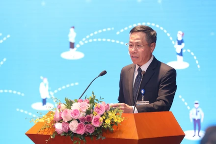 Ông Tô Dũng Thái, Phụ trách Hội đồng thành viên Tập đoàn VNPT phát biểu ý kiến tại buổi lễ.