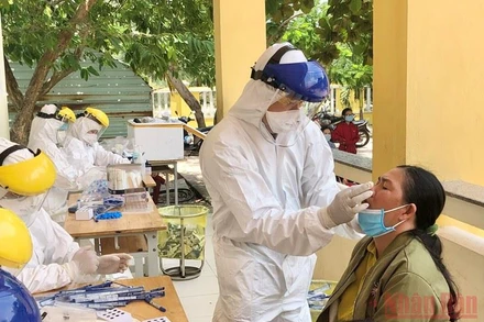 Việc thiếu hóa chất, sinh phẩm xét nghiệm gây nguy cơ bùng phát dịch rất cao tại Quảng Ngãi.