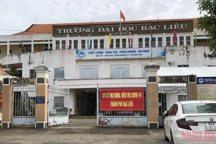 Trường Đại học Bạc Liêu được chính quyền sử dụng làm điểm thu dung, điều trị Covid-19. (Ảnh: TRỌNG DUY)