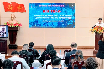 Đông đảo ban, ngành, doanh nghiệp tại Hải Phòng tham dự hội thảo “Chuyển đổi số thông minh- Thay đổi nhỏ, lợi ích lớn”.