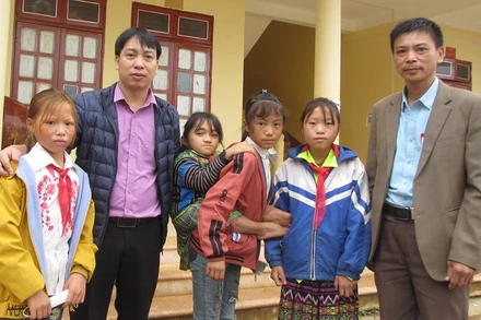 Hờ Thị Sâu luôn nhận được sự quan tâm, giúp đỡ của các thầy, cô giáo và bạn học.