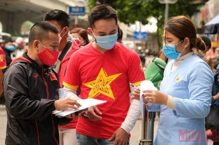 Cổ động viên trận Việt Nam - Nhật Bản xét nghiệm Covid-19, sẵn sàng “tiếp lửa” cho đội tuyển