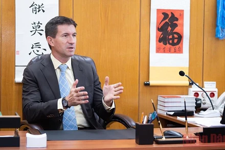 Giáo sư, Tiến sĩ khoa học Kirill Babaev. (Ảnh:THANH THỂ)