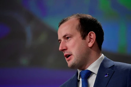 Ông Virginijus Sinkevicius, Ủy viên Môi trường, Đại dương và Thủy sản, thuộc Ủy ban châu Âu. Ảnh: Reuters.