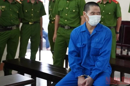 Bị cáo Phạm Văn Dũng. 