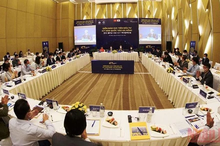 Diễn đàn Xúc tiến đầu tư ICT Hàn Quốc vào Đà Nẵng tại đầu cầu TP Đà Nẵng.