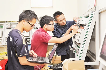 Tiết học của sinh viên Trường đại học Bách khoa. Ảnh | TRẦN HẢI