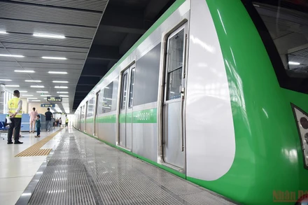 Tuyến đường sắt đô thị Cát Linh - Hà Đông chính thức đưa vào khai thác. (Ảnh: MINH DUY)