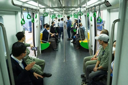 Ngày đầu vận hành của tàu Cát Linh - Hà Đông được người dân đón nhận, tham gia khá tốt.