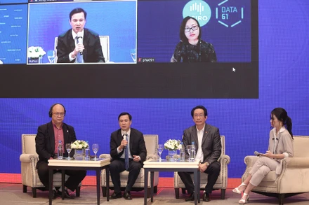 Toàn cảnh lễ công bố báo cáo.