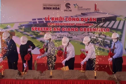 Khởi động dự án công nghệ may mặc giải quyết việc làm cho 1.200 lao động.