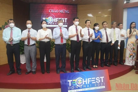 Lãnh đạo tỉnh Đồng Nai dự Lễ khai mạc Techfest DongNai 2021.